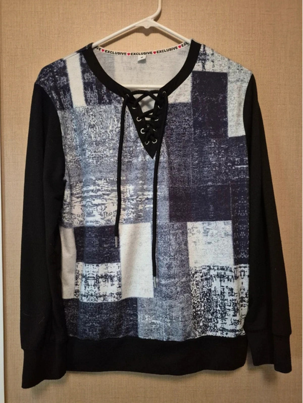 Exclusive Women's Long Sleeve Shirt Size M Blue and Black